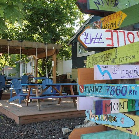 Kelowna International Hostel Ngoại thất bức ảnh